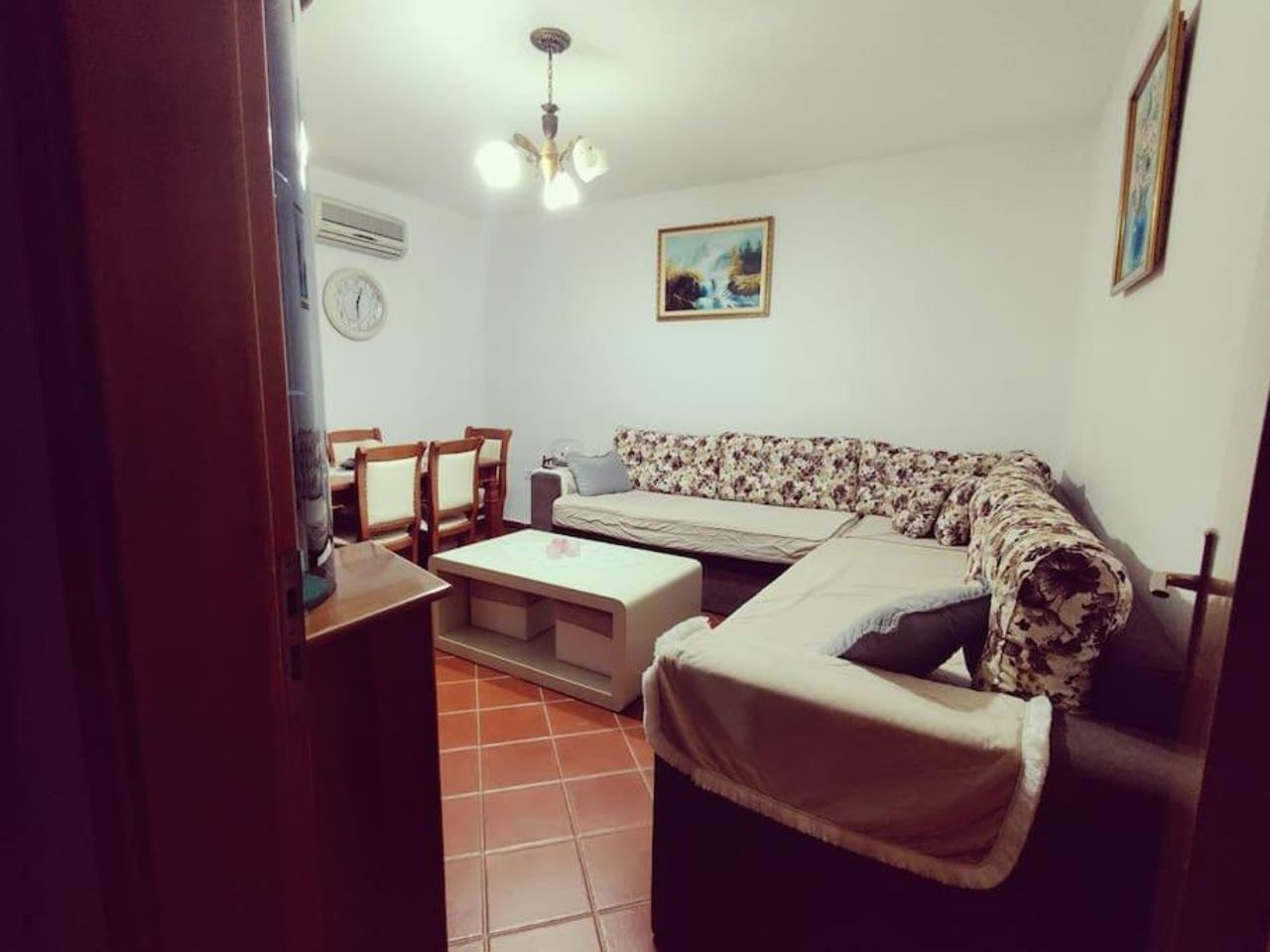 "City Centre Gemstone Apartment"