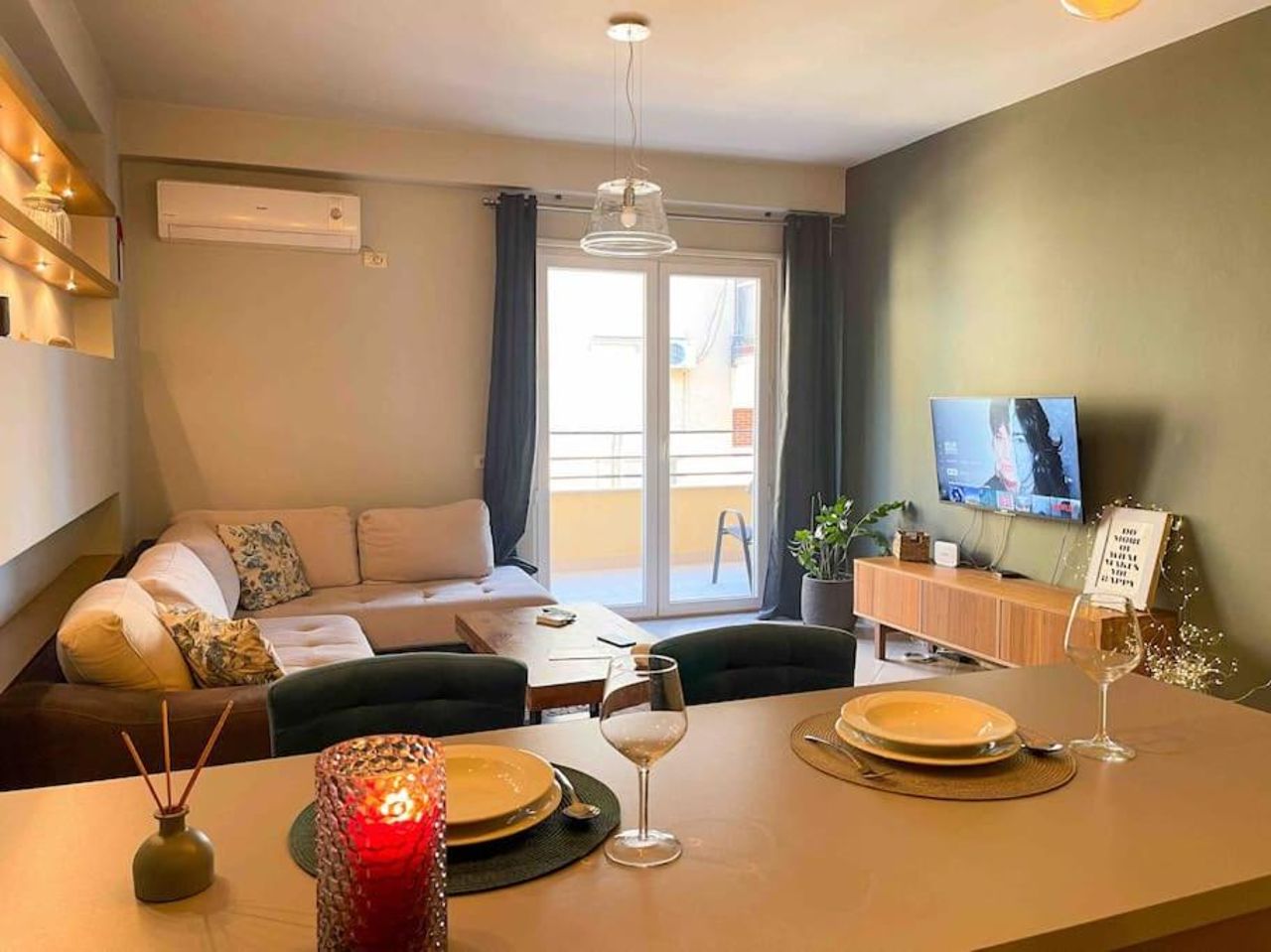 Sunny Hill Flat 24H check-in & Free Parking