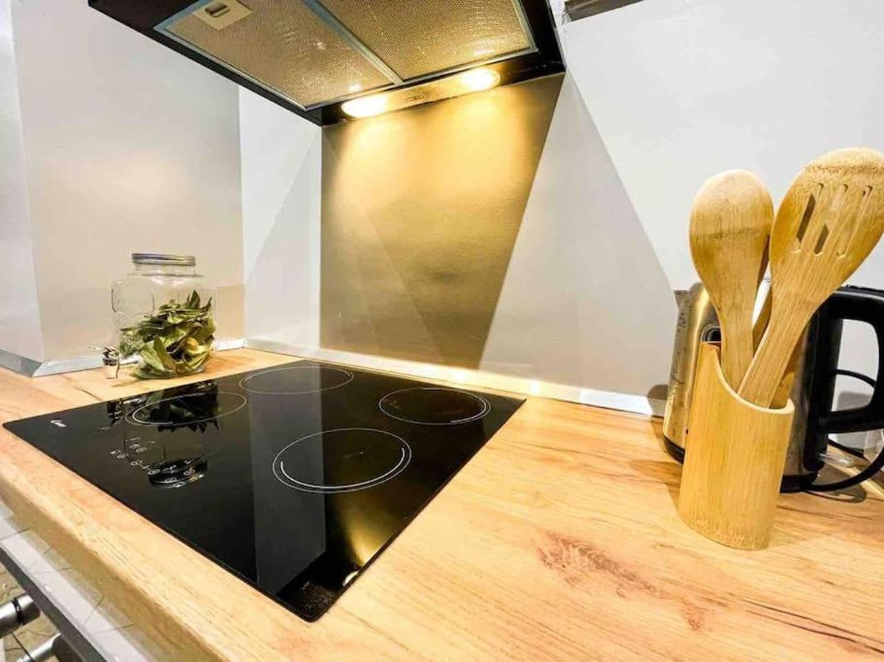 Downtown Flat near Center with 24h Self Check-In