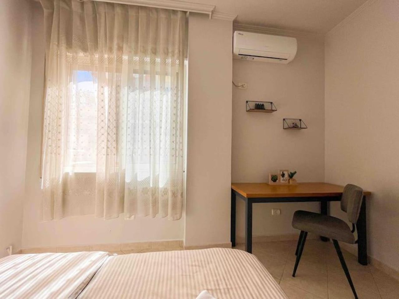 Downtown Flat near Center with 24h Self Check-In