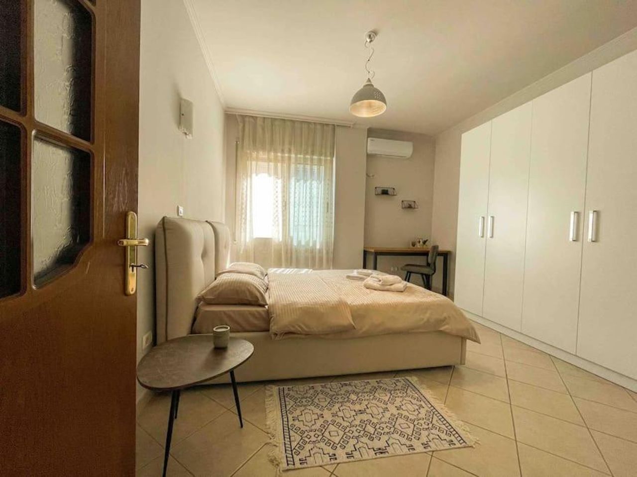 Downtown Flat near Center with 24h Self Check-In