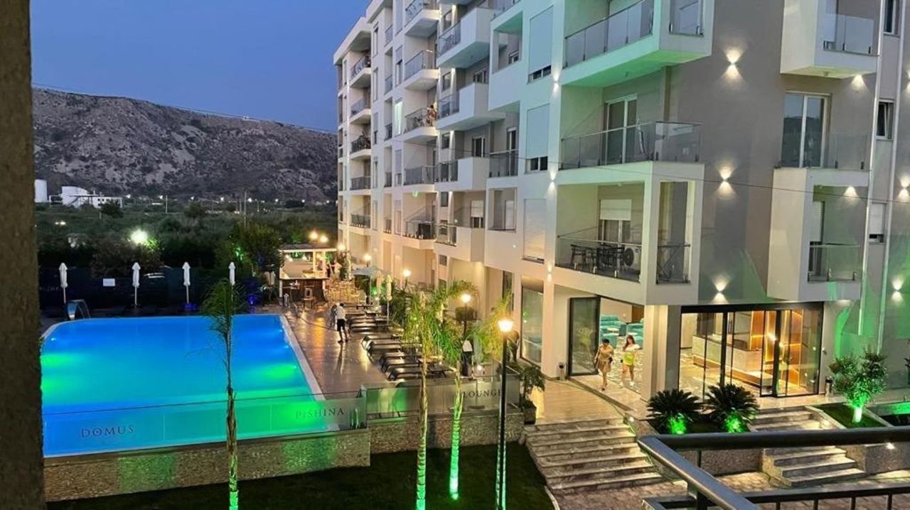 Domus Hotel & Apartments