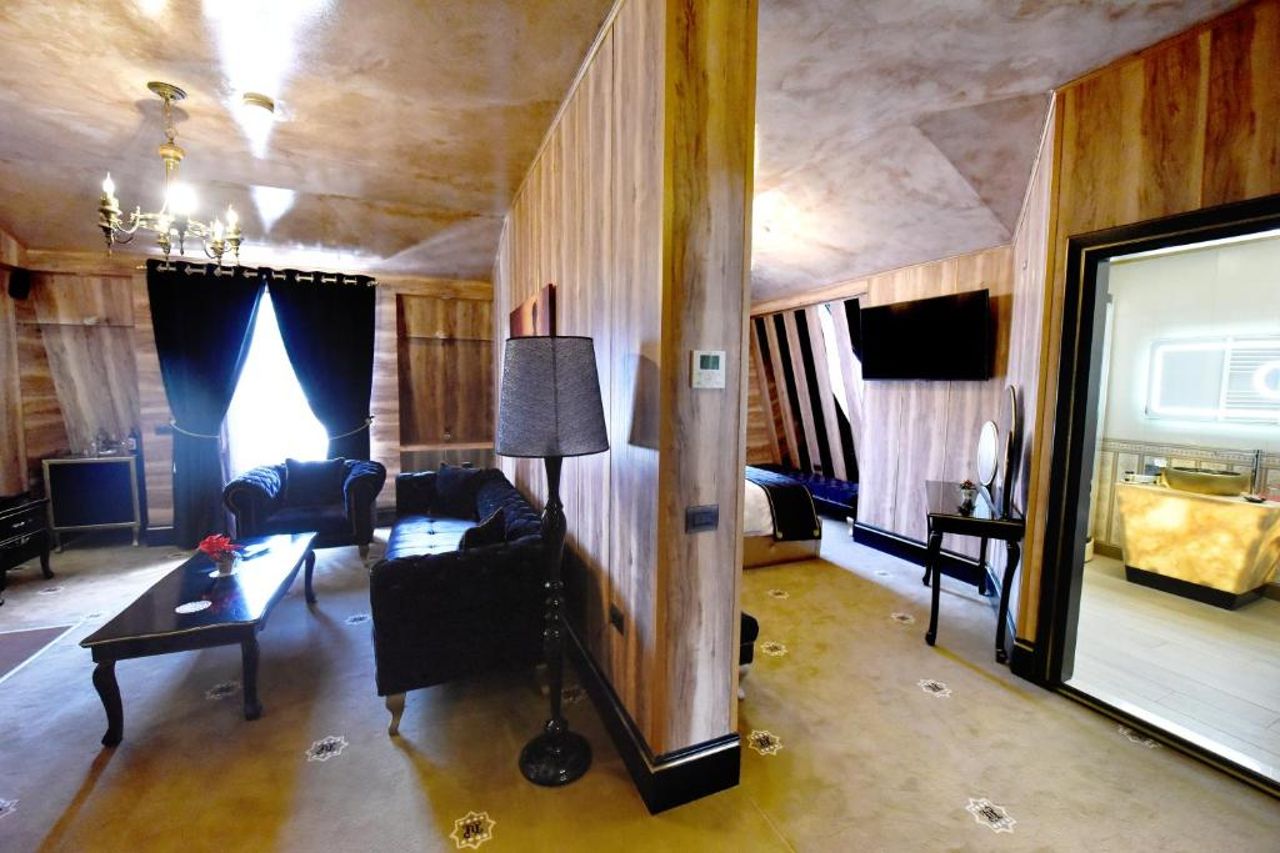 Hotel Hymeti's Palace