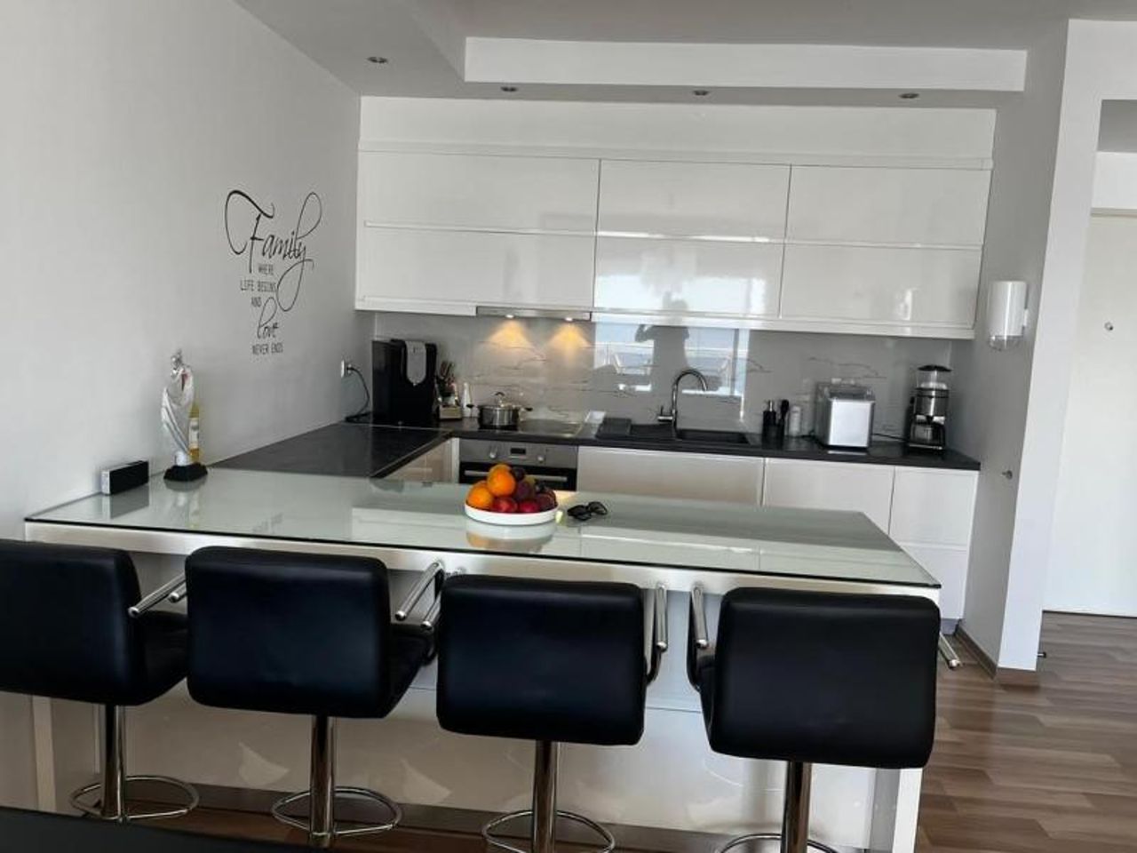 GeNi apartments White residence
