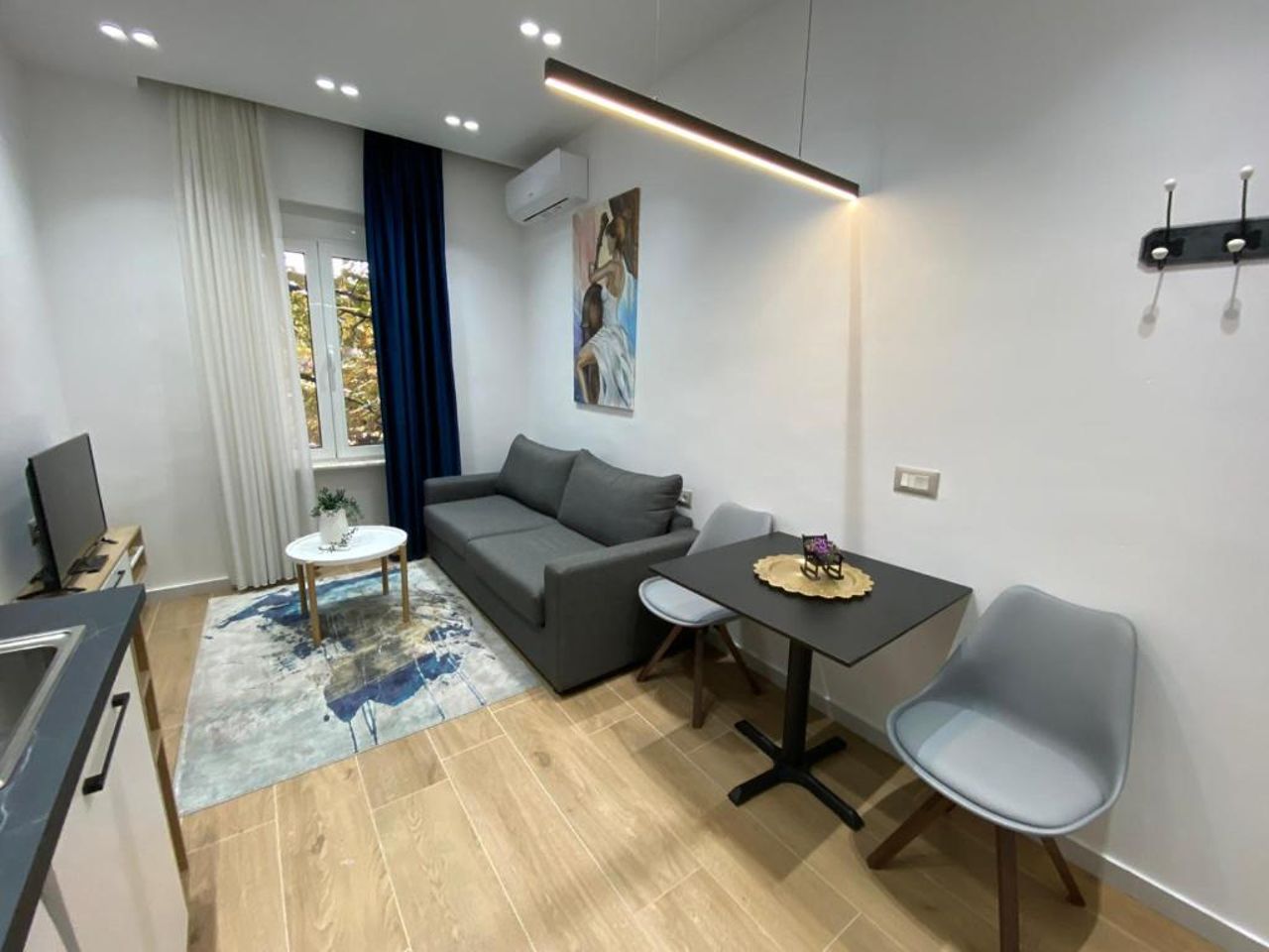 Luxury Apartament in Blloku in front of Taiwan
