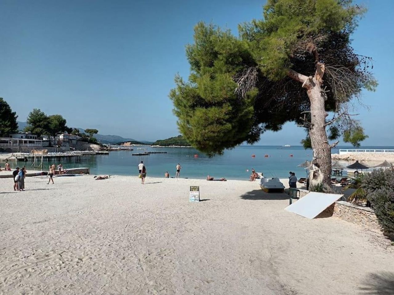 Saranda apartment with sea view
