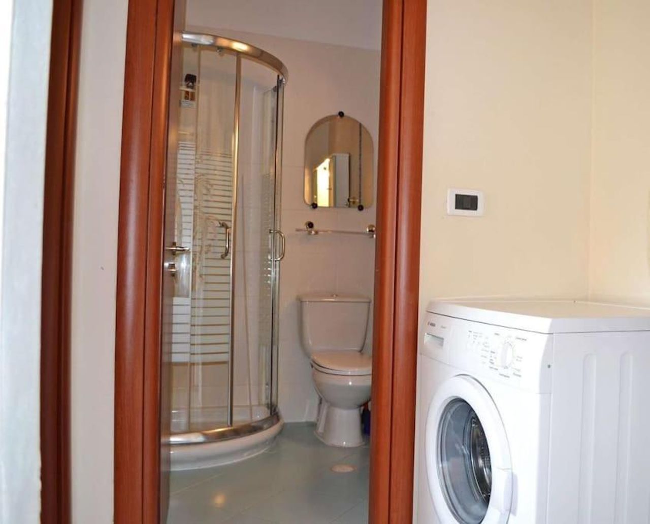 Saranda apartment with sea view