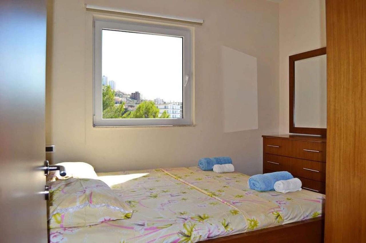Saranda apartment with sea view