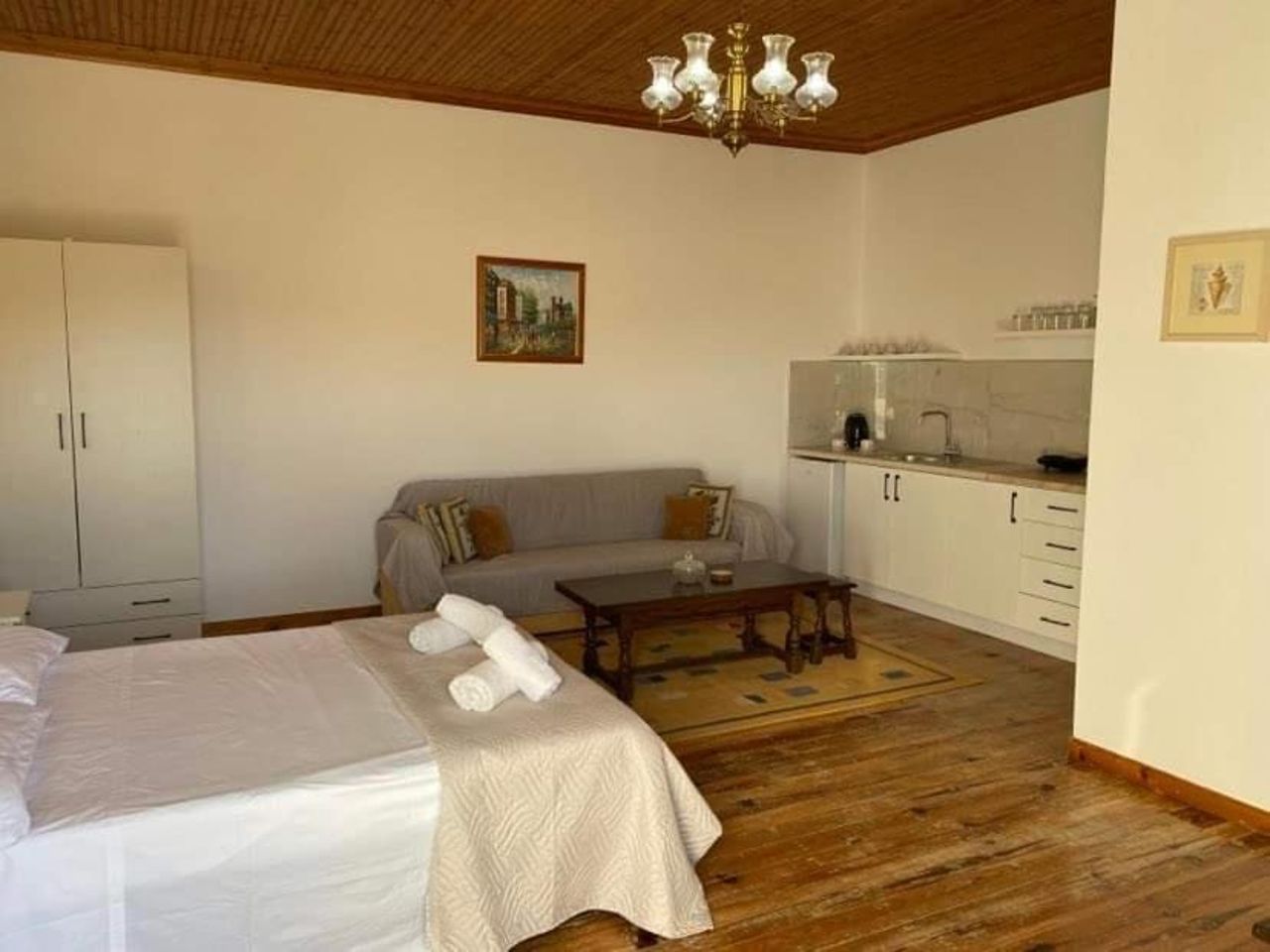 Thanasis studio