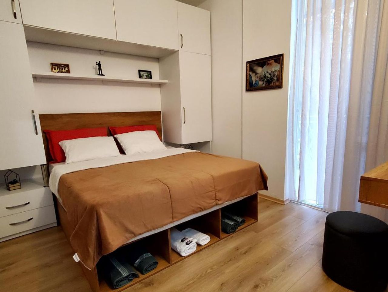 Roni Apartment