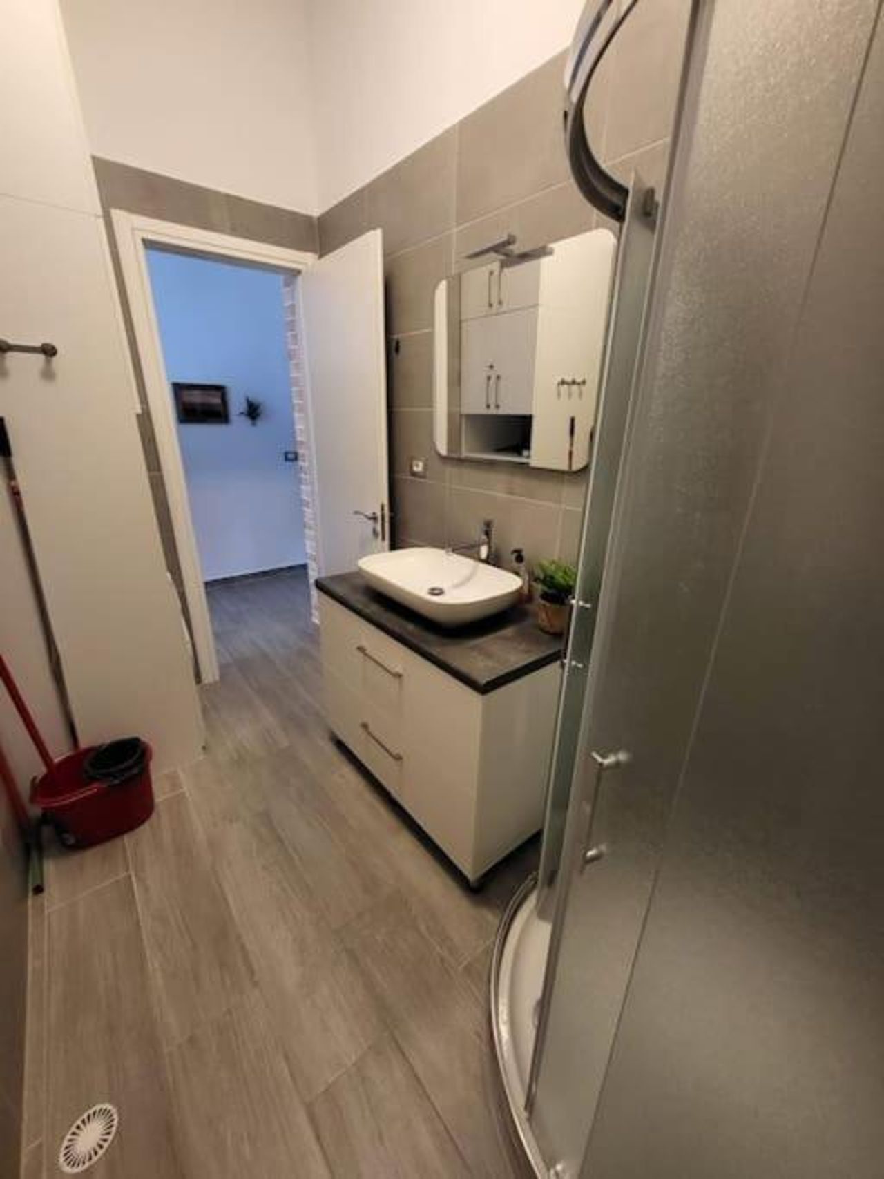 Yellow Apartment Saranda