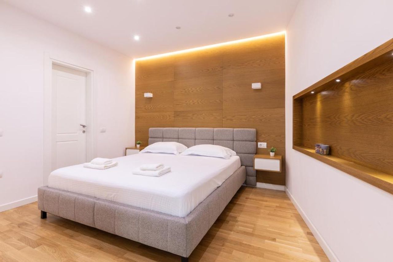 Exclusive 2 Bedrooms Apartment