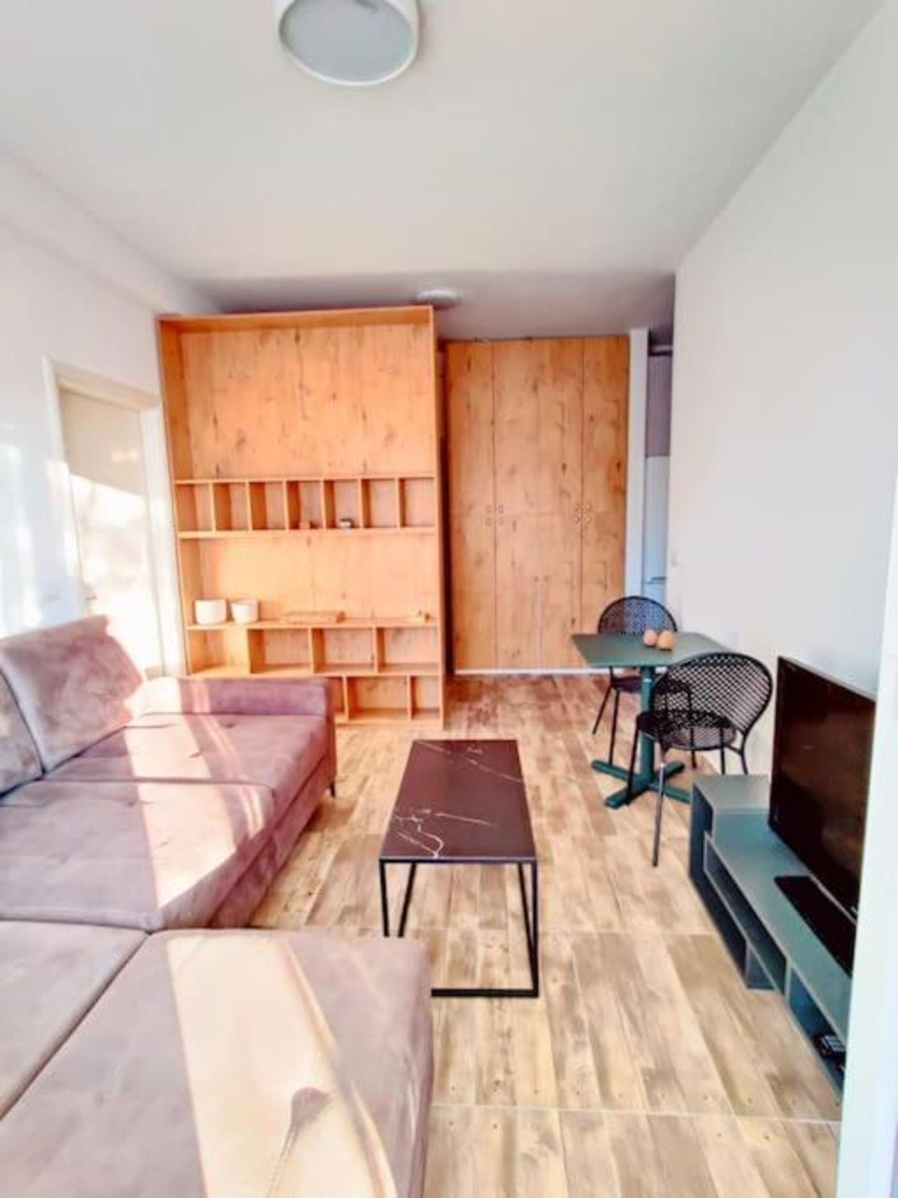 Lalzit Bay Apartment Mirai at Lura 3