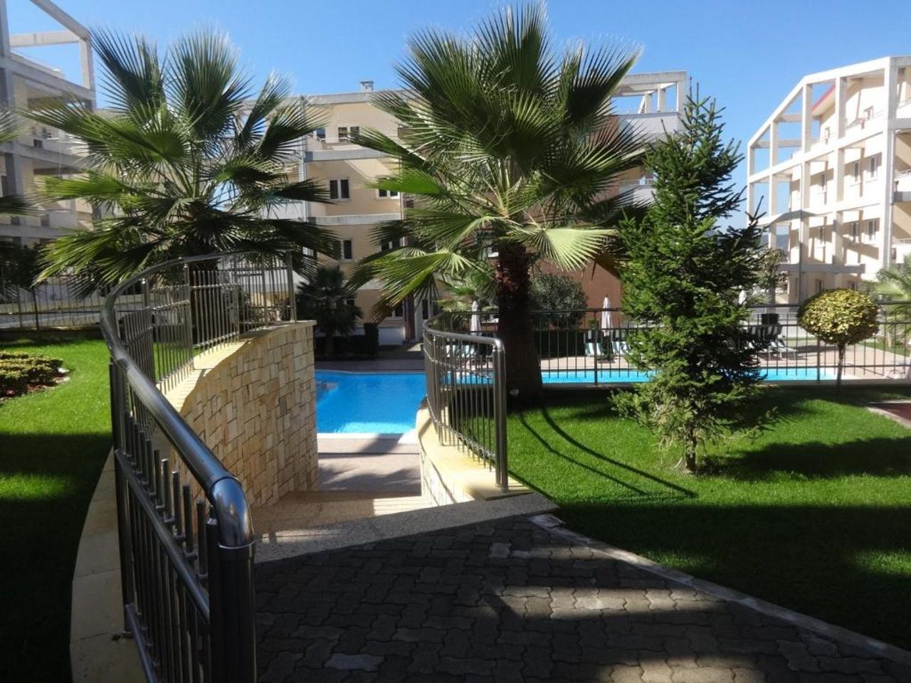 Luxury gated comunity apartament
