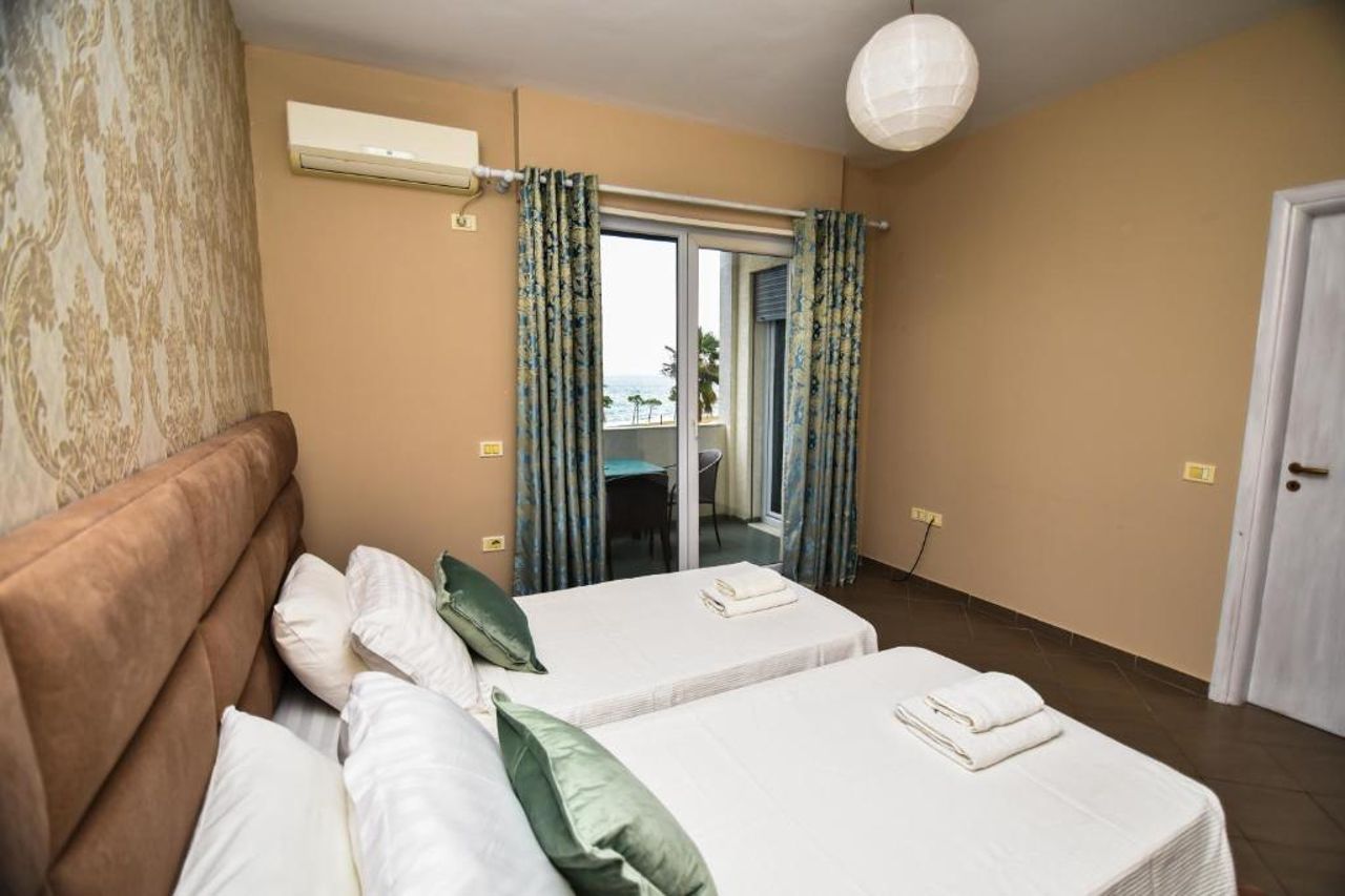 Seaview Apartment