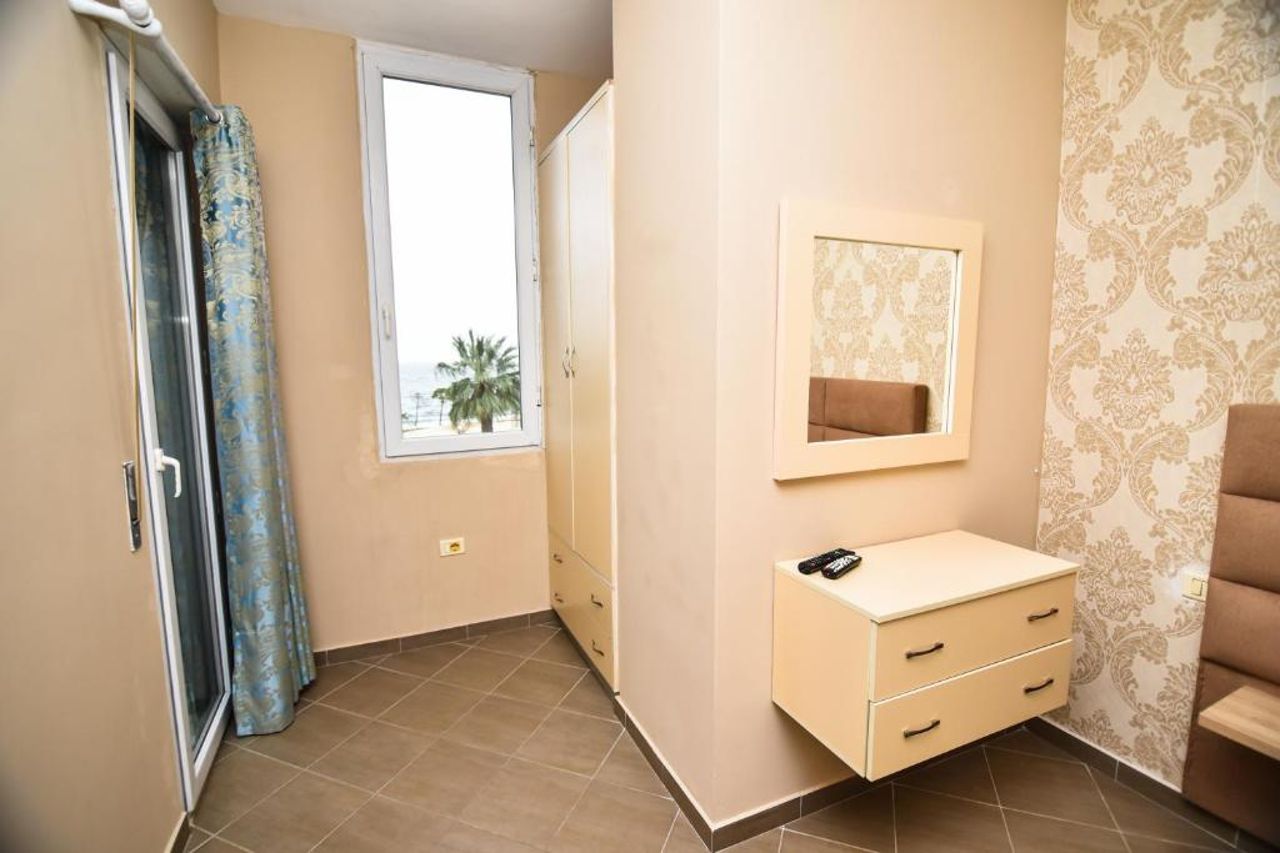 Seaview Apartment
