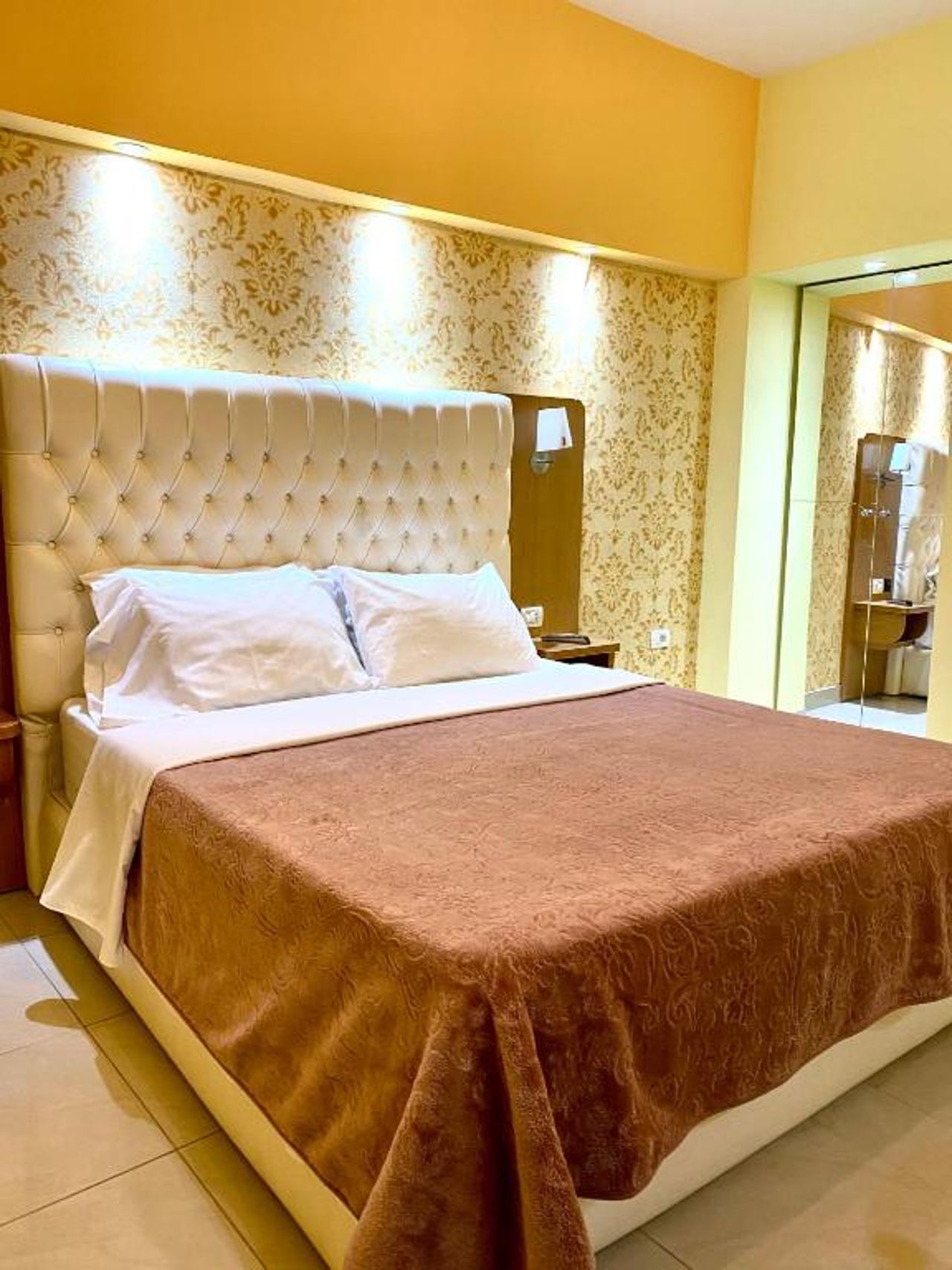 Pilo Lala Hotel