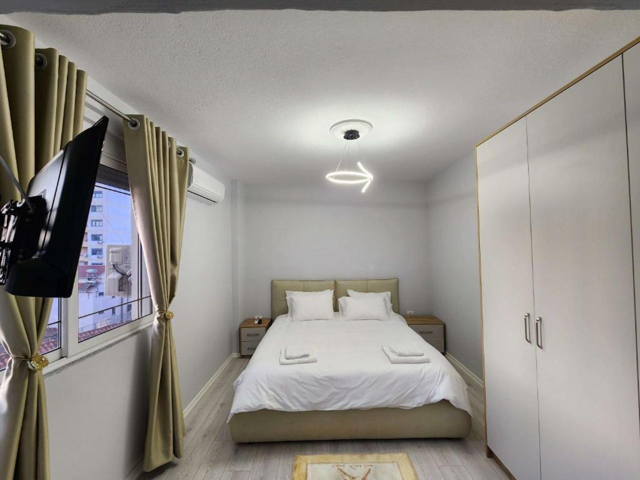Sweet Dreams Apartment Sari