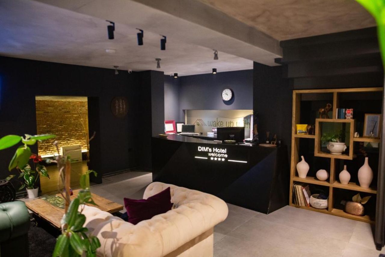 DIM'S Hotel