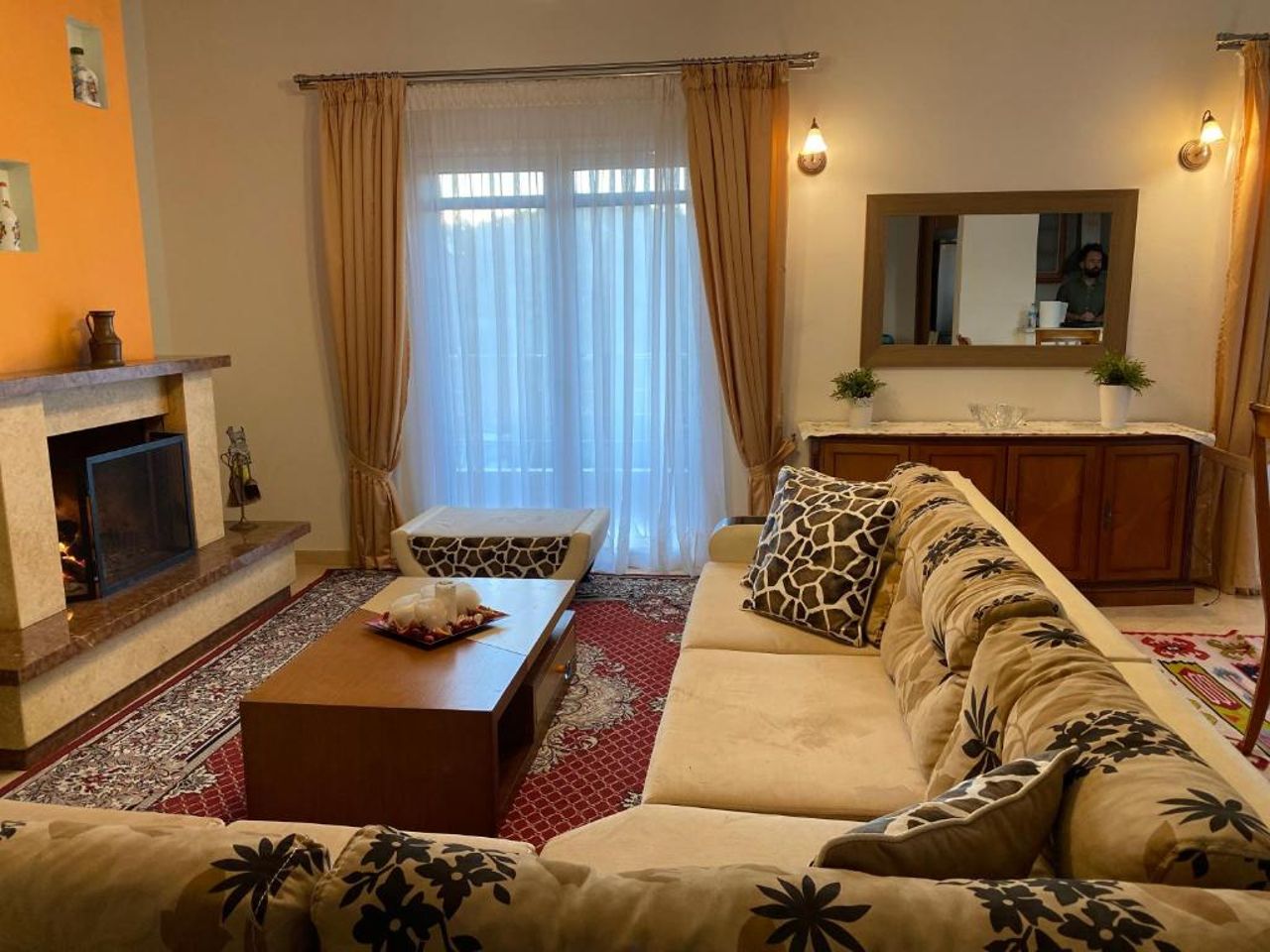Thanasis house