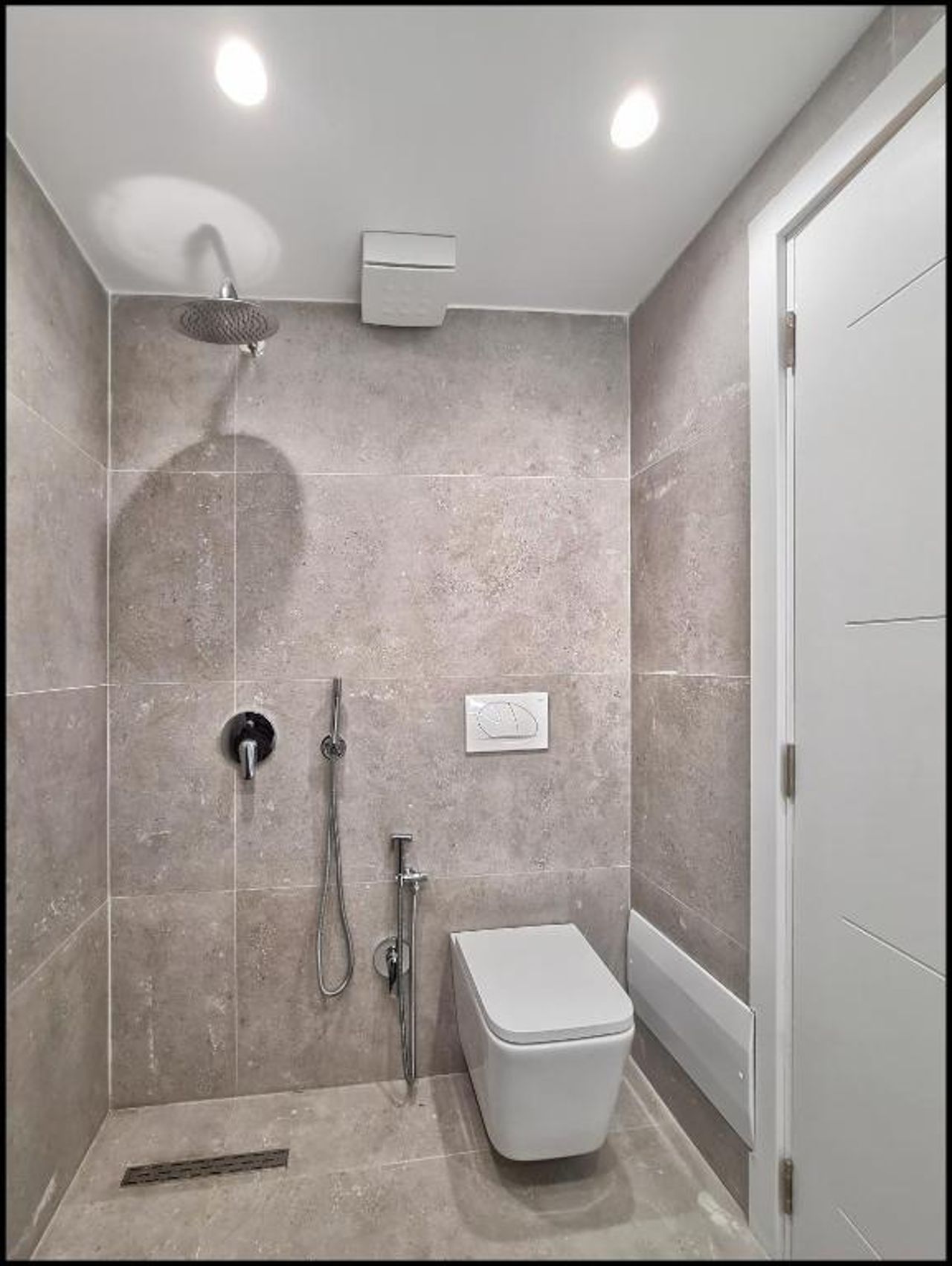 Adore - Modern Apartment
