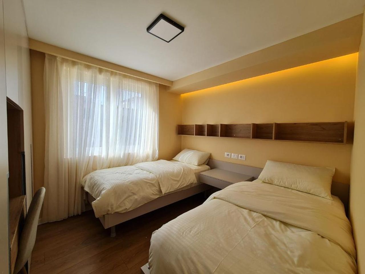 Adore - Modern Apartment