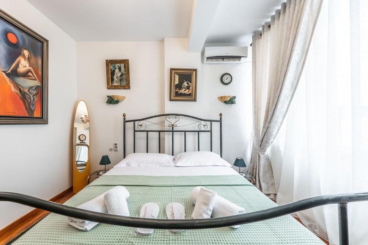 Vintage and warm 2BR apartament in Tirana