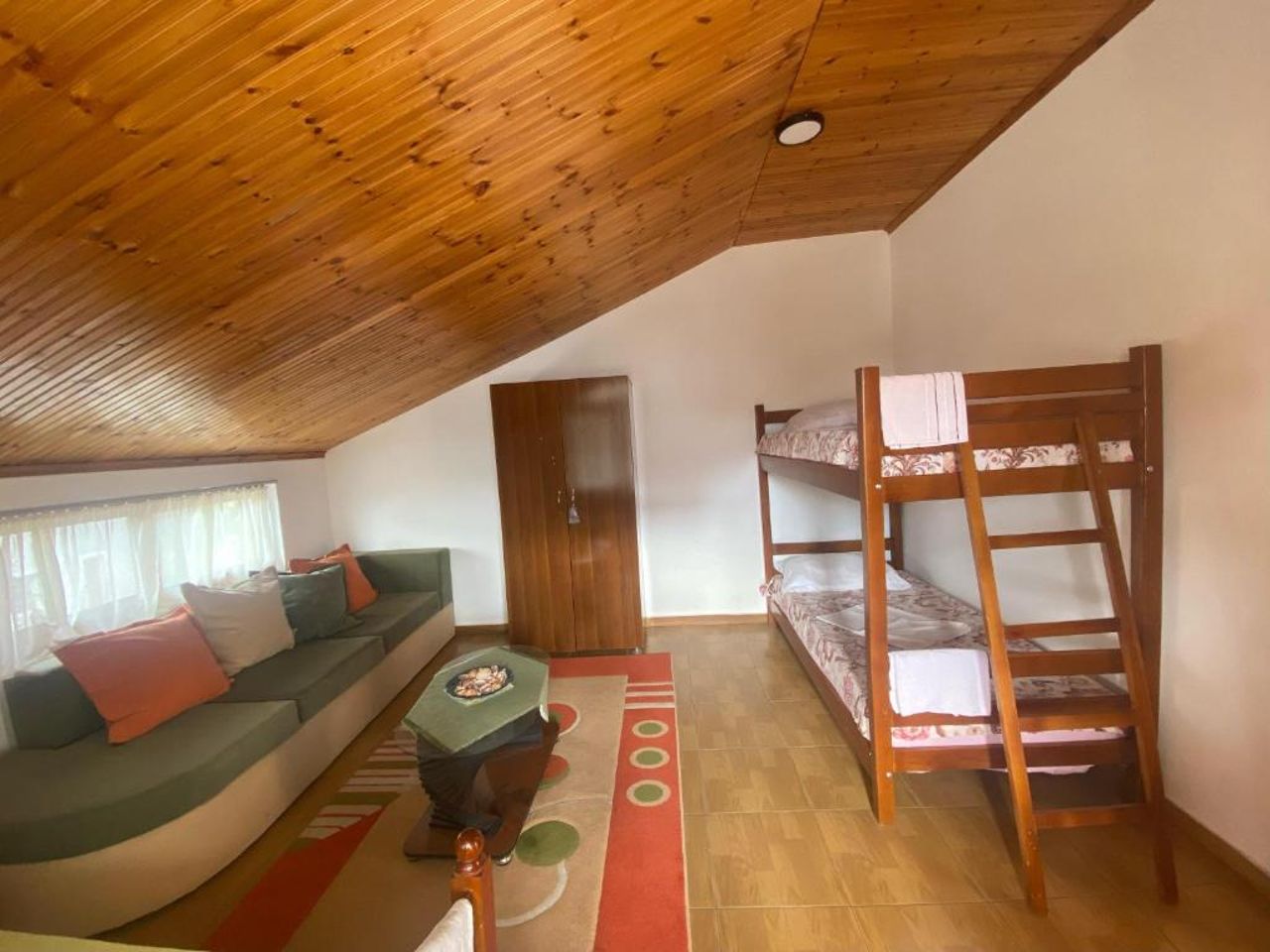 Happy Corner Guest House