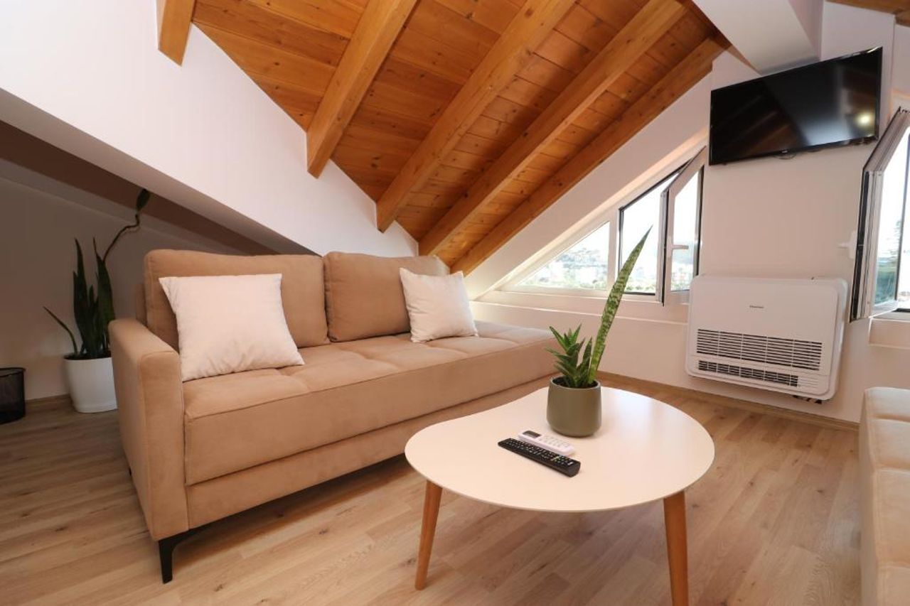 Fegi Rooms