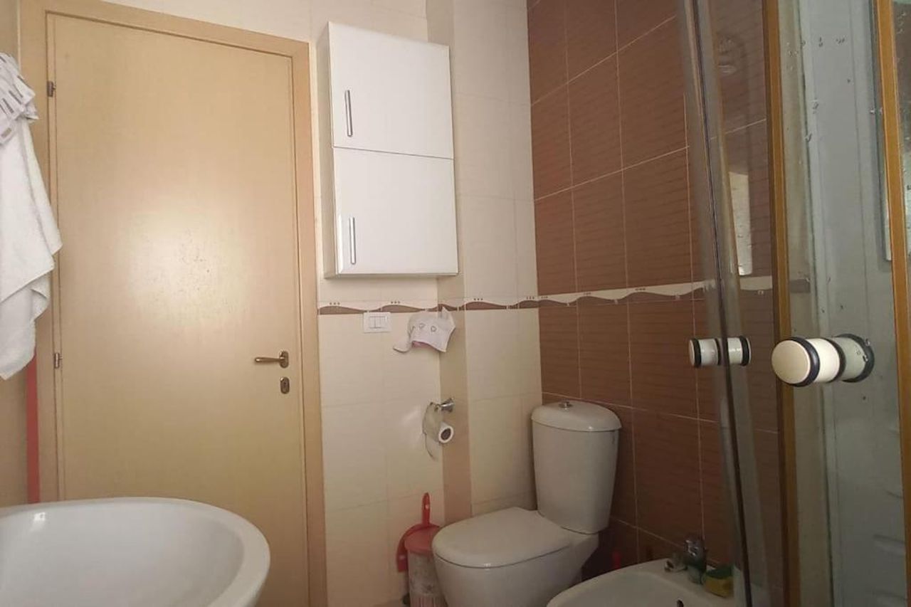 Durres, Golem Beach House