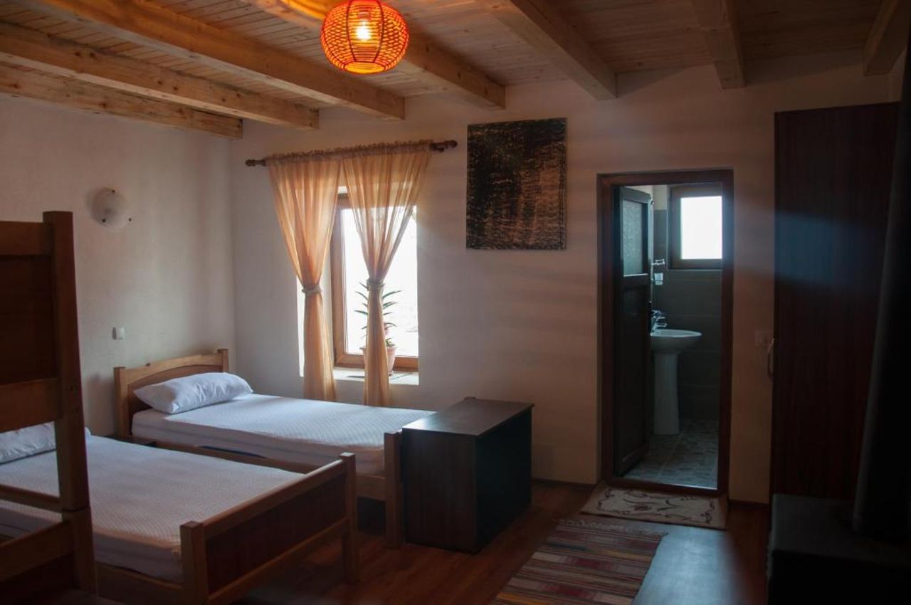 Aste Guesthouse