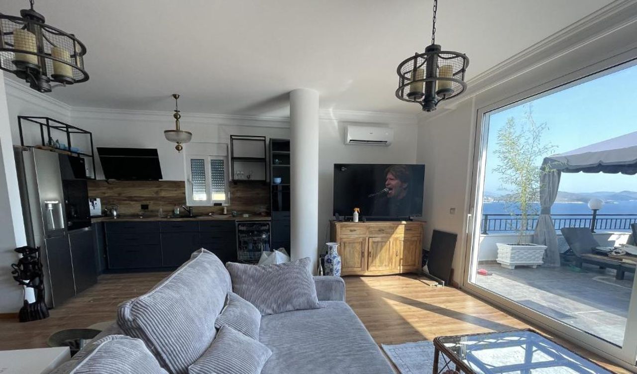 TEUTA- Luxury Penthouse 200m2