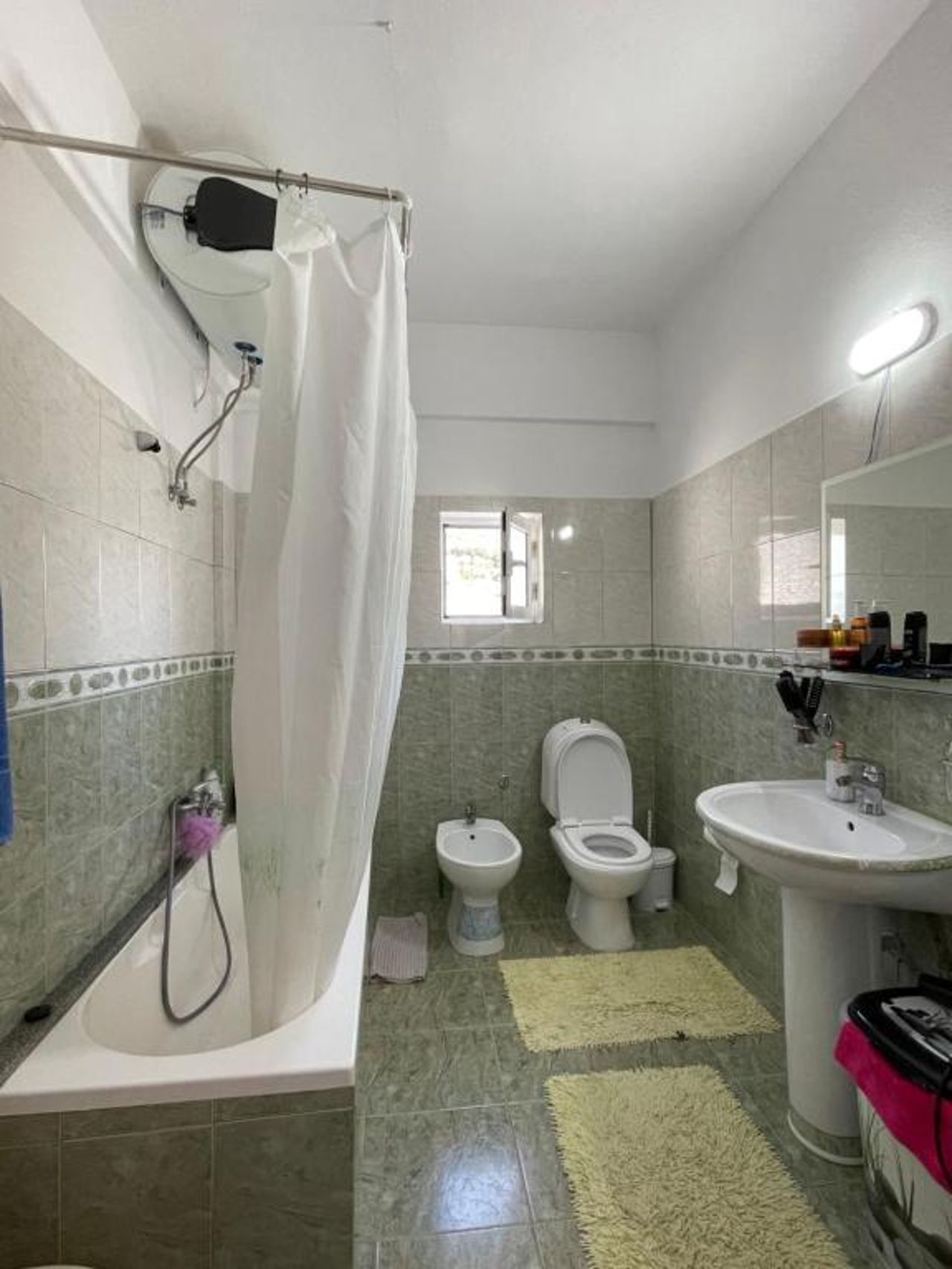 Luigi s Fairyview Apartment