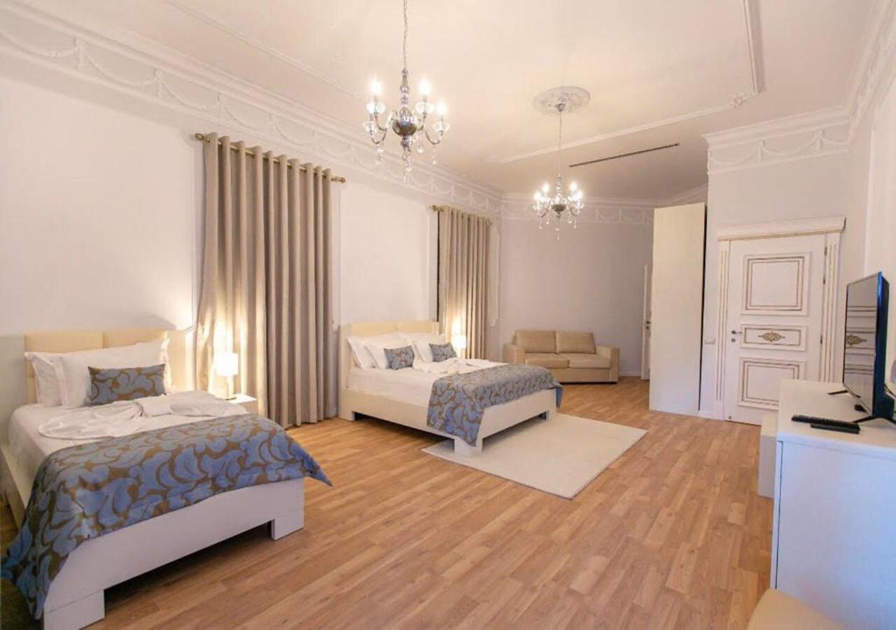 Vila Ferdinand Modern Rooms In Tirana's Center