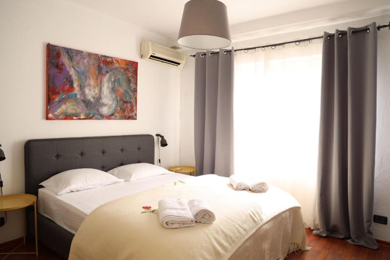 Hoja Apartments