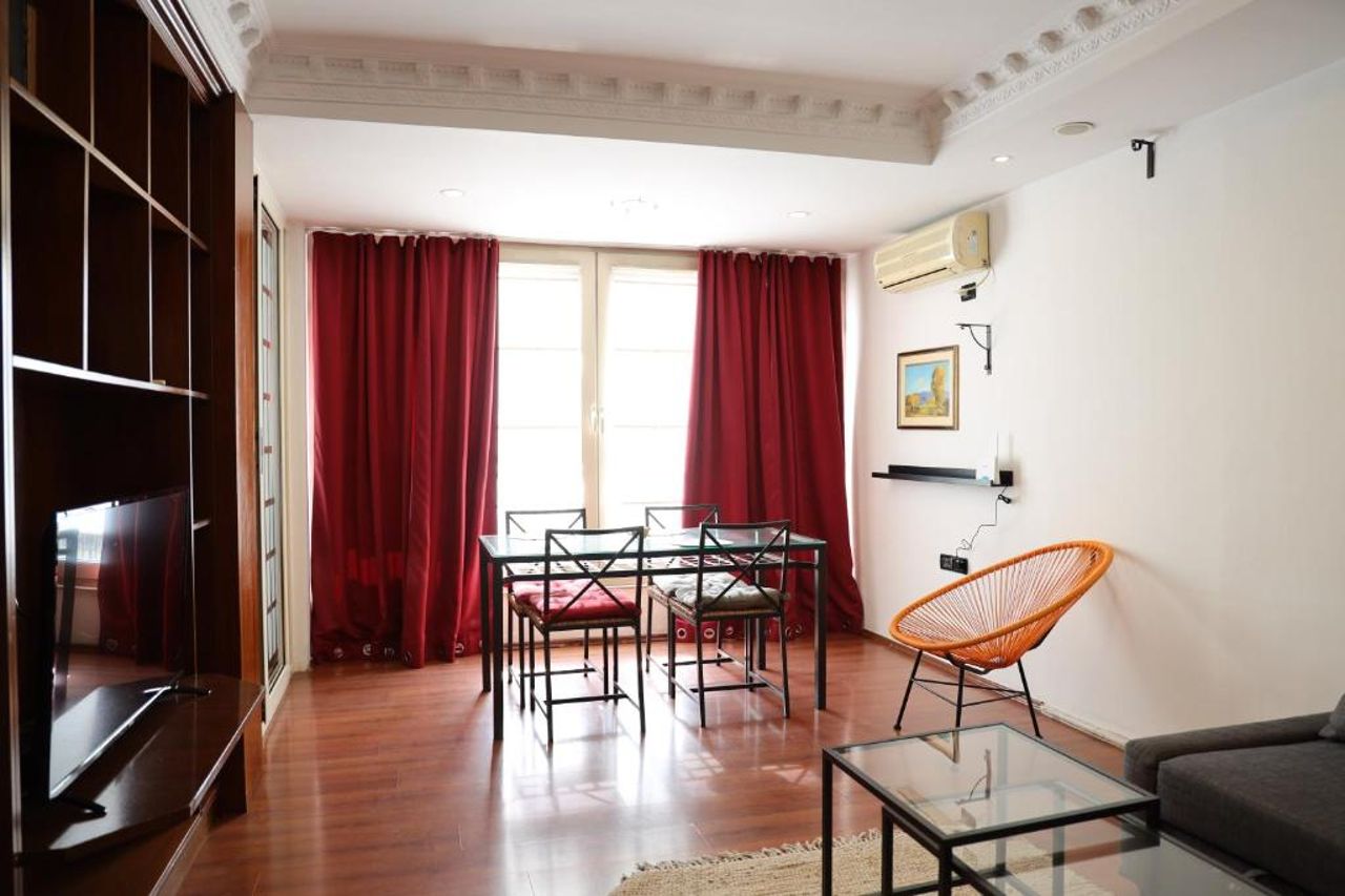 Hoja Apartments