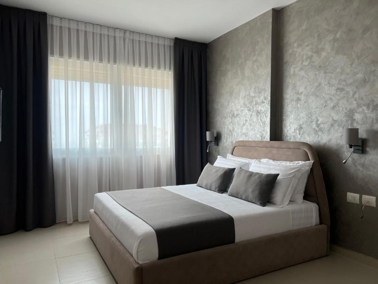Domus Hotel & Apartments