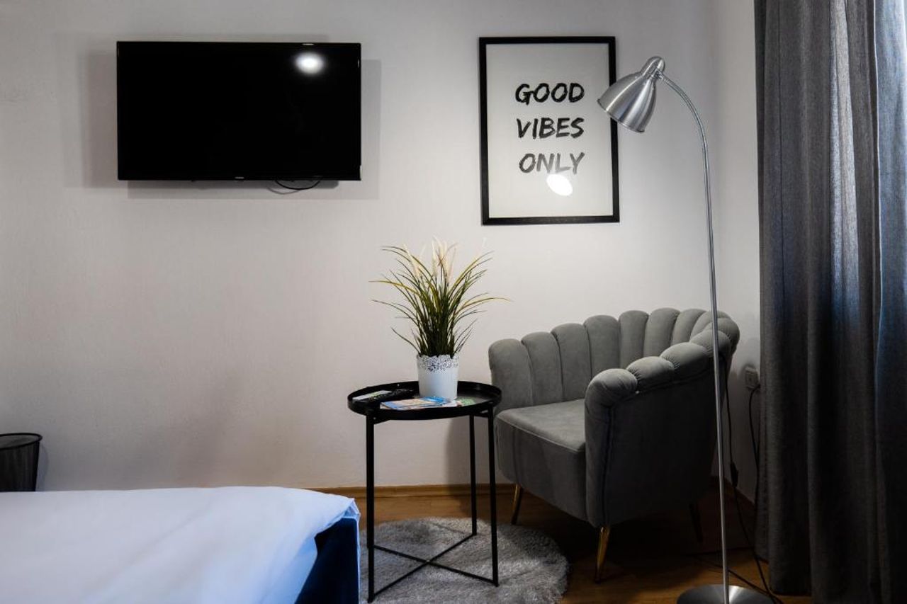 Blue Gold Apartment in Tirana Center - THE NEST