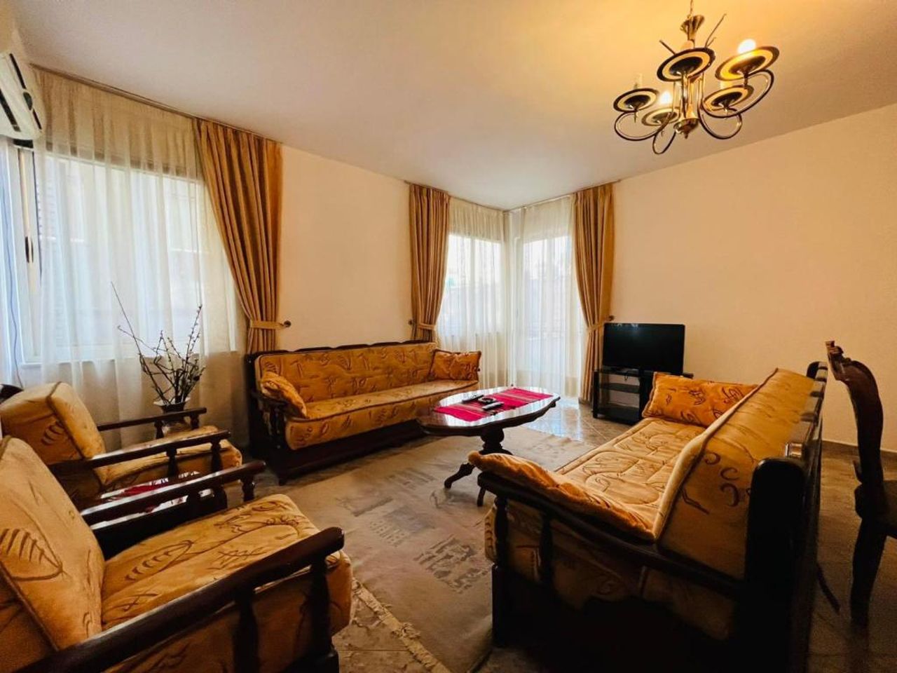 Apartment in the Tirana center "Blloku" - above Bar Xixa