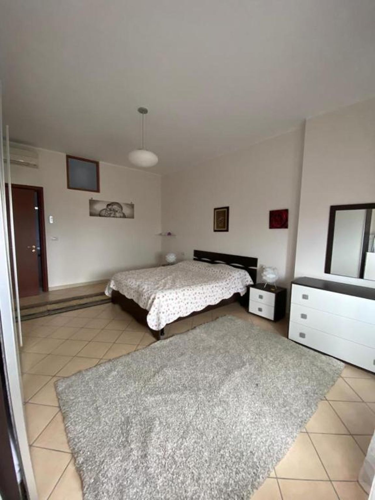 Apartament me qera 3+1 Shkoder (prane Katedrales)
