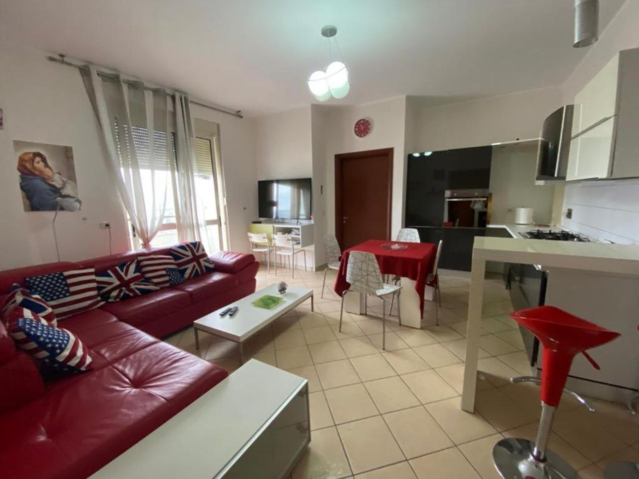 Apartament me qera 3+1 Shkoder (prane Katedrales)