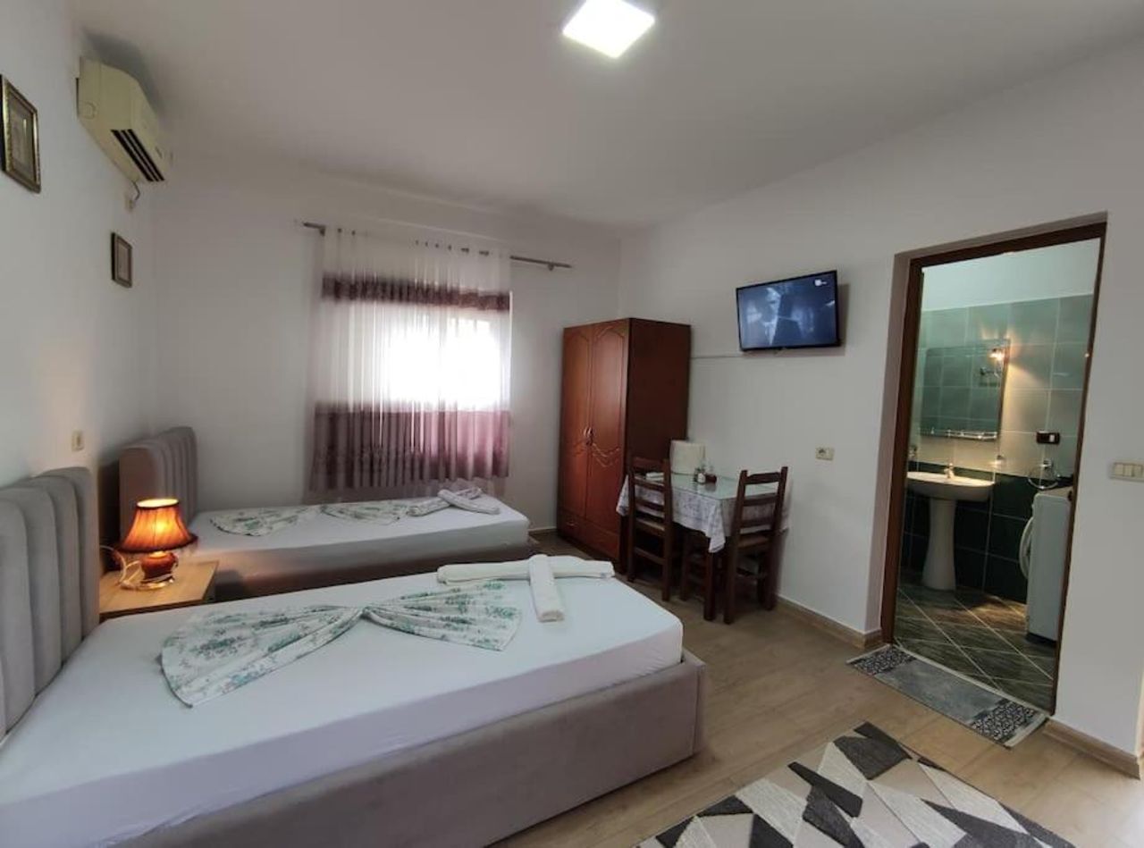 Dona's Studio Apartment