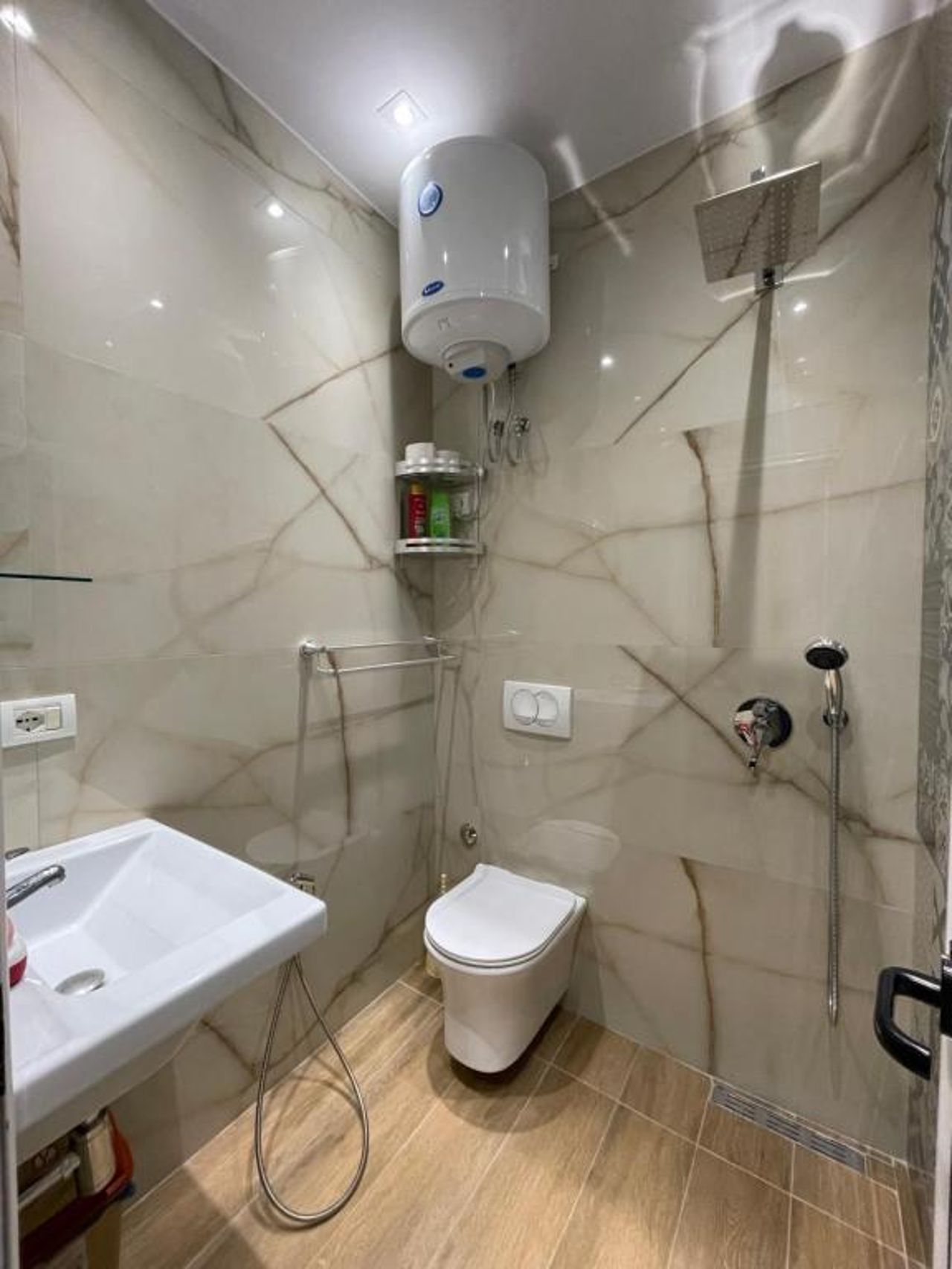 Modern 1 Bedroom City Apartment