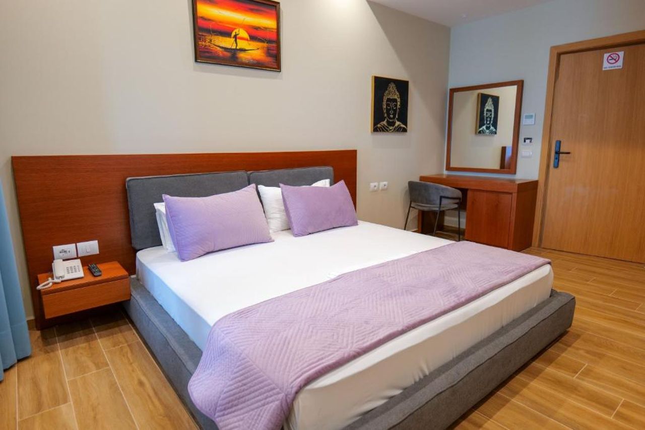 6 Milje Hotel
