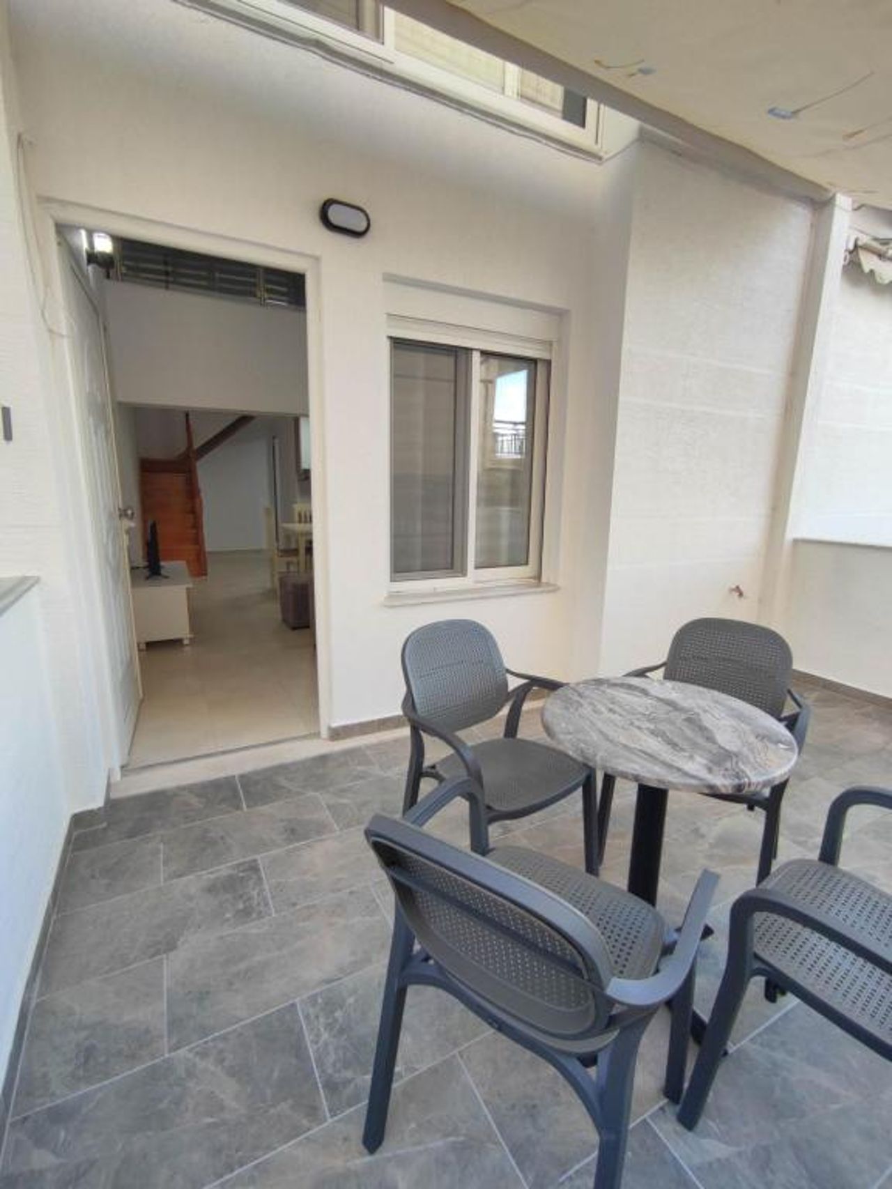 Rose Apartment