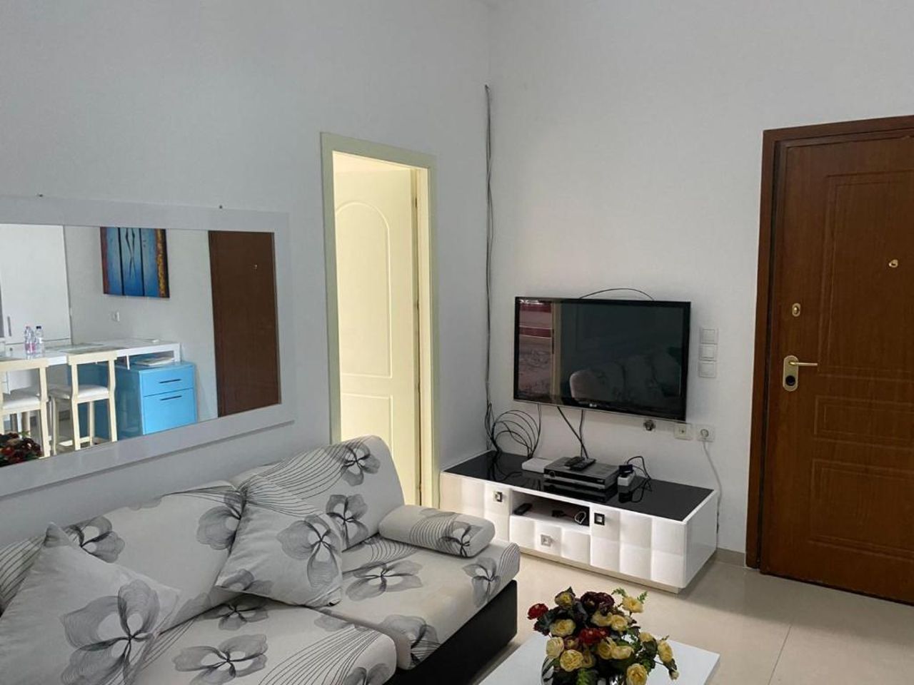Deluxe Apartments 2&3