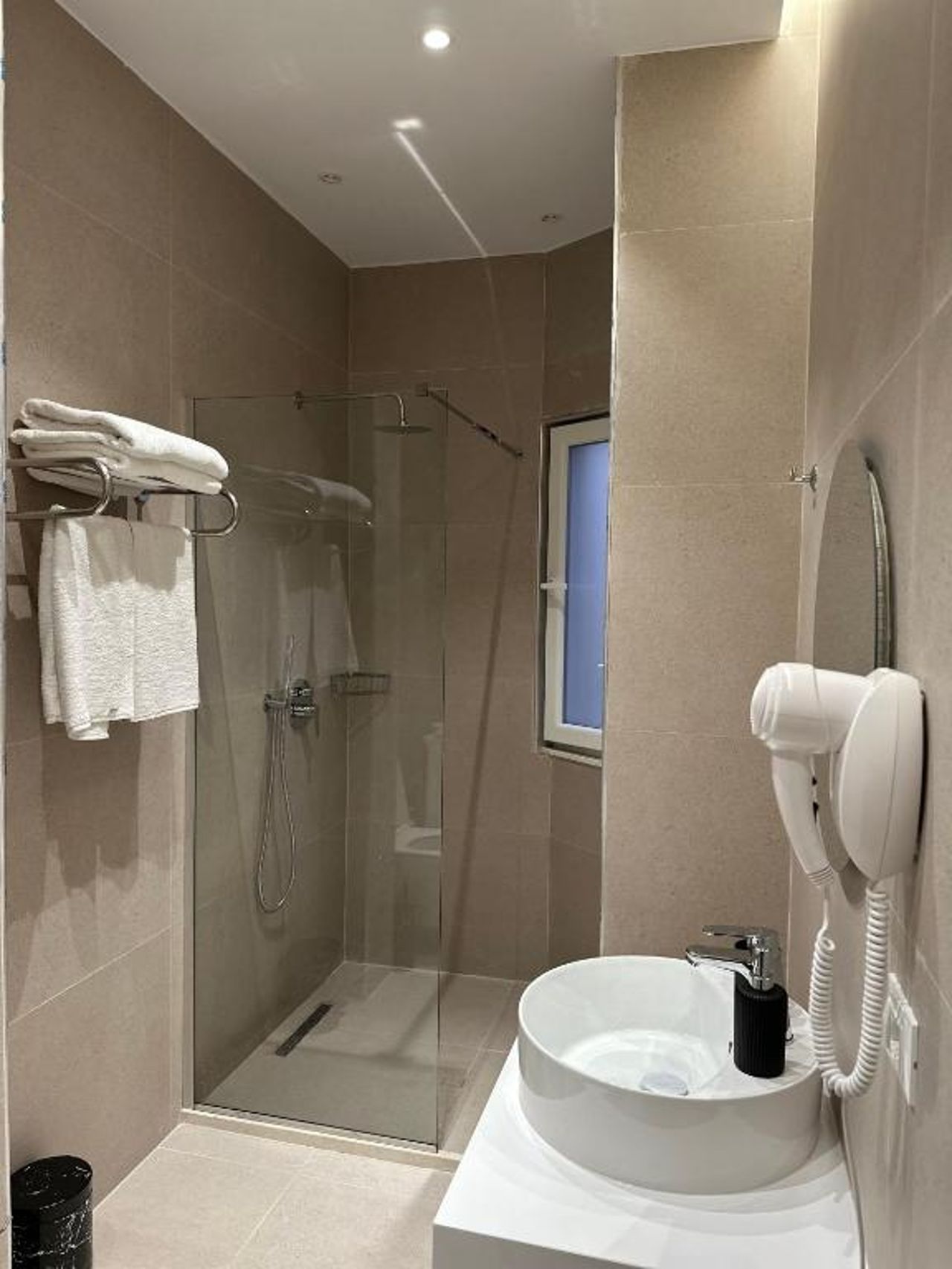 Deluxe Apartment Tirana 3