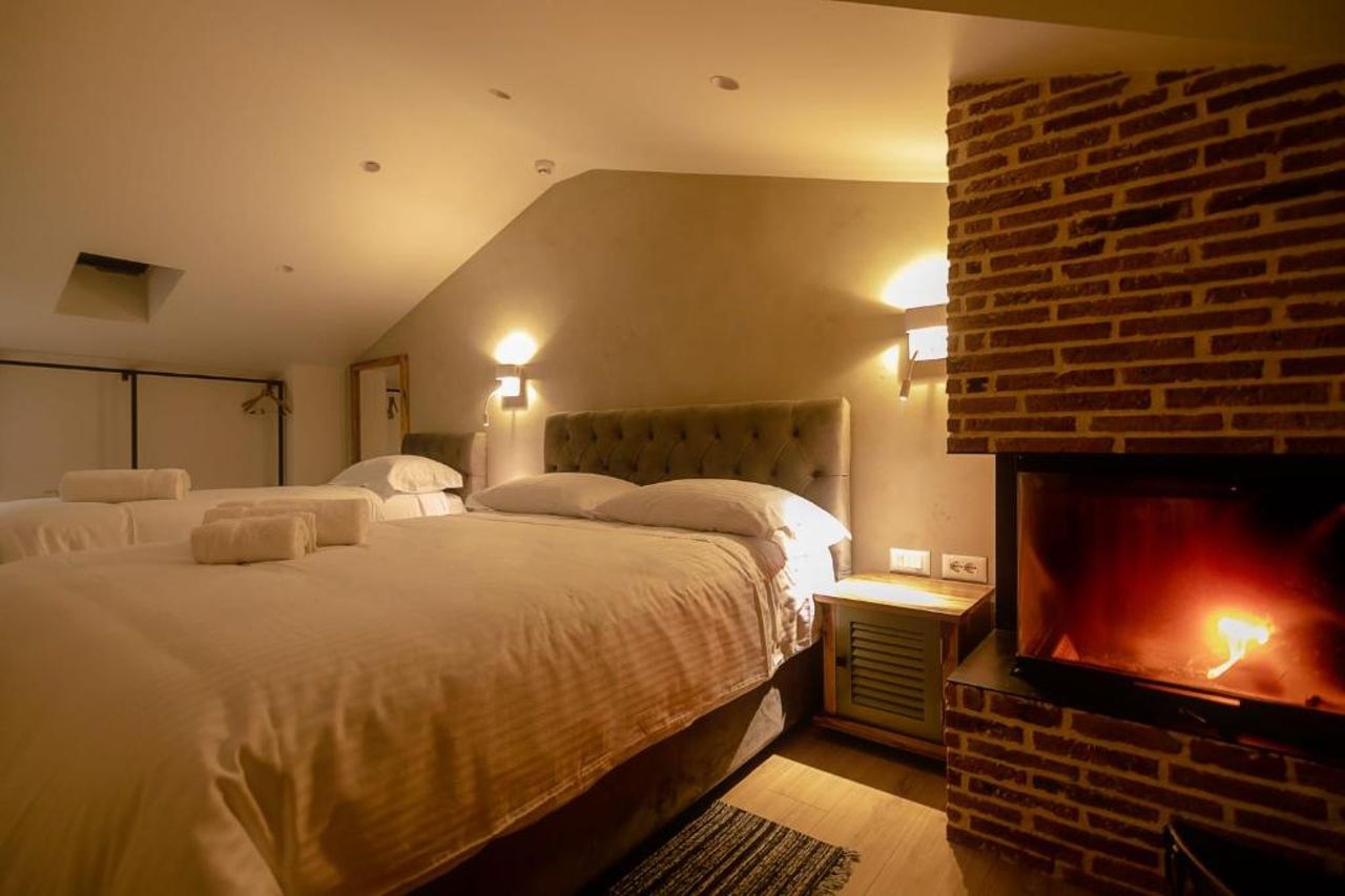 Elegance Boutique Hotel