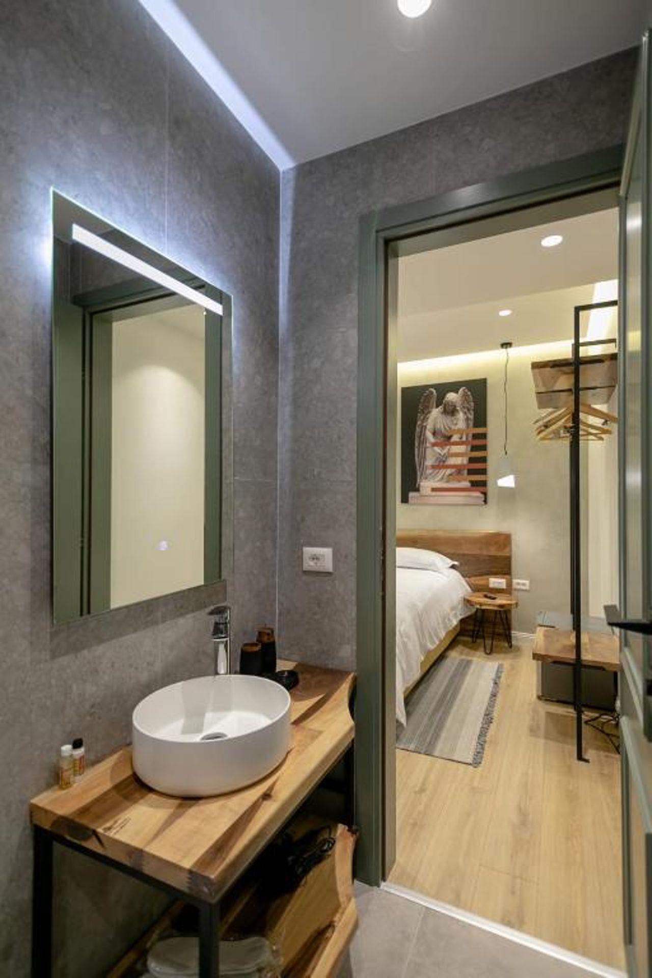 Elegance Boutique Hotel