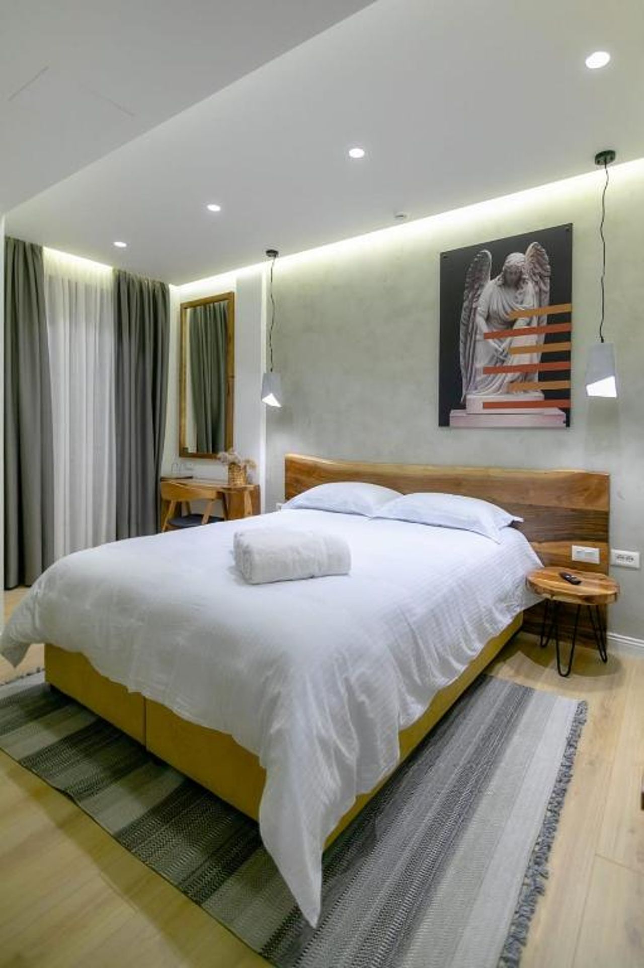 Elegance Boutique Hotel